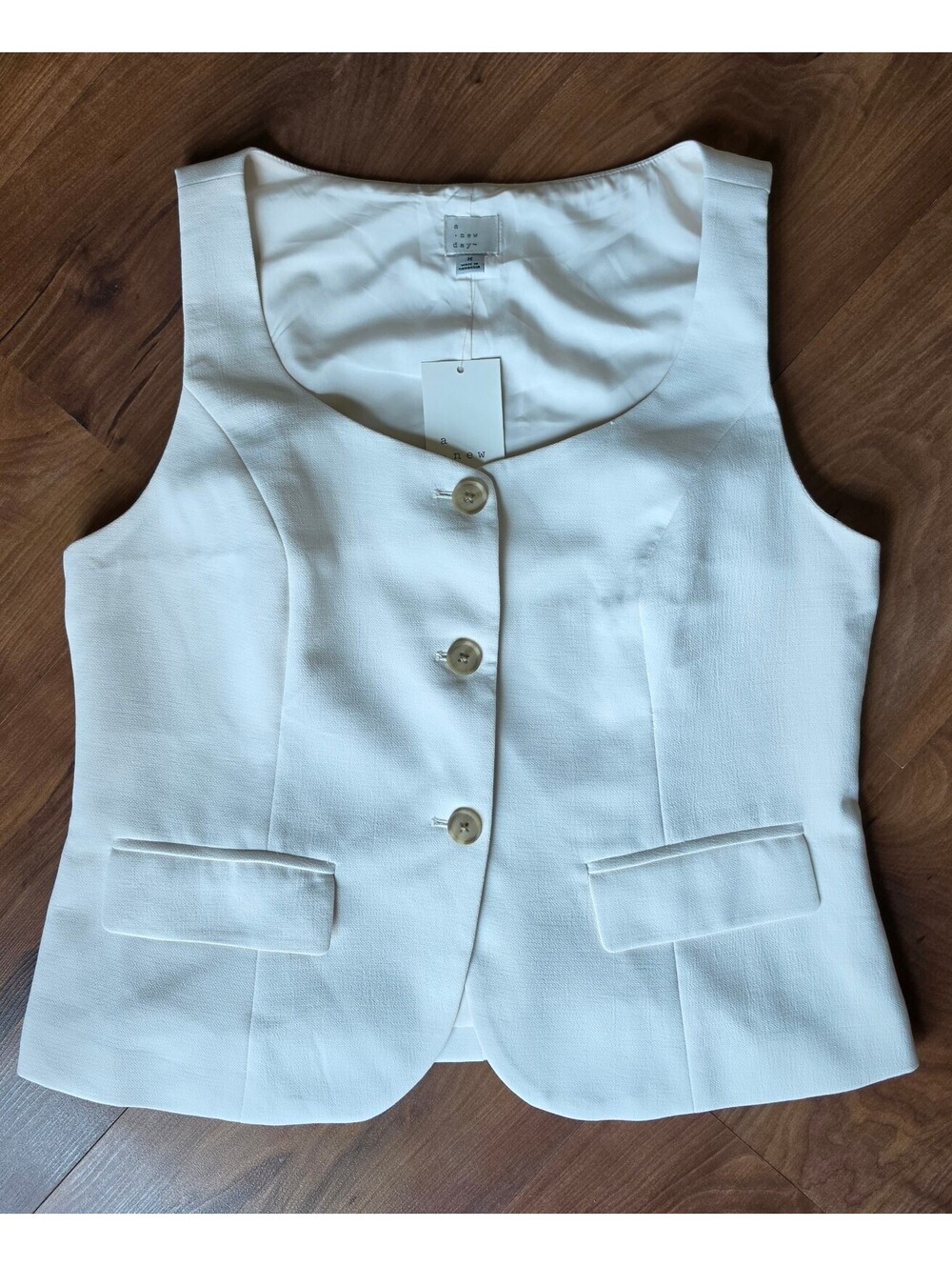 A New Day Signature Crepe Scoop Vest Cream White Size M NWT, 290